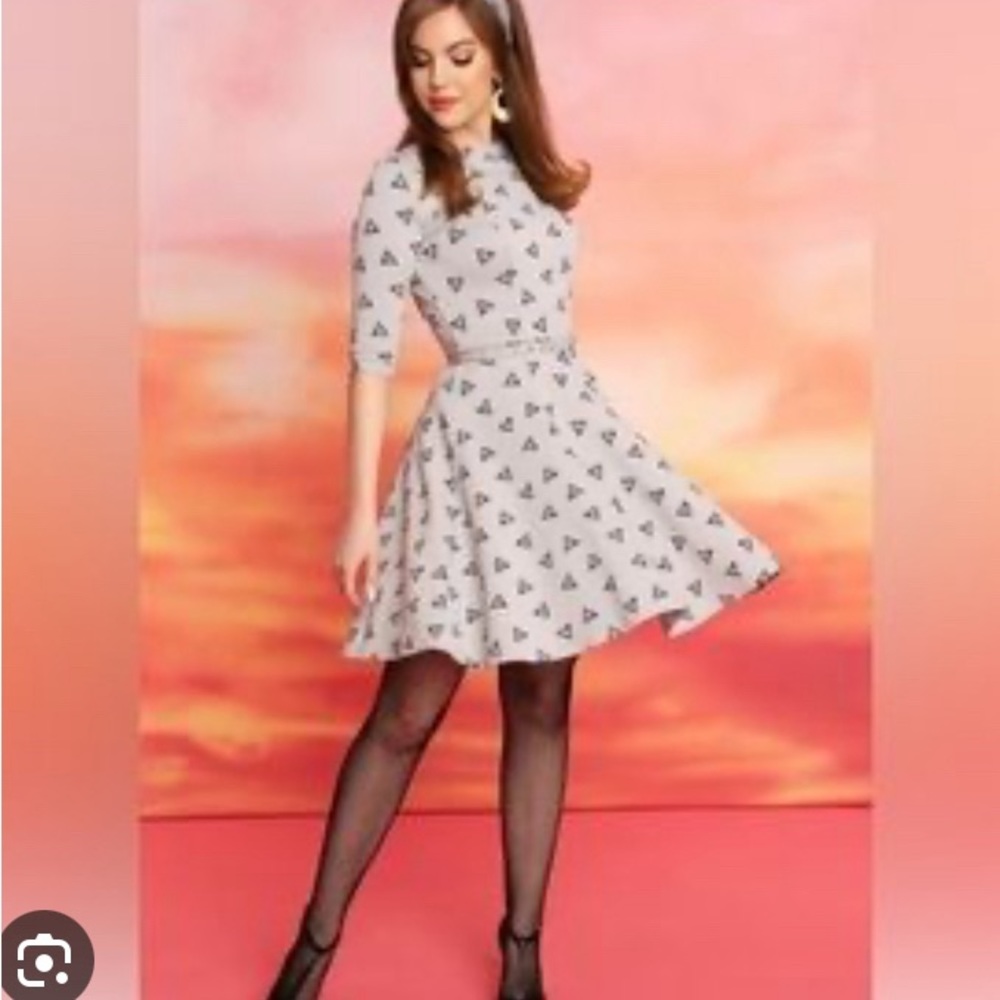 X Unique Vintage Harry Potter dress 18 Deathly Hallows